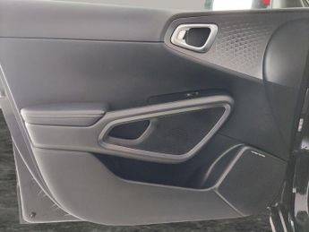 Kia Soul 64kWh Maxx (201 bhp) - REVERSE CAM - NAV - HEATED LEATHER