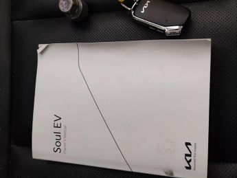 Kia Soul 64kWh Maxx (201 bhp) - REVERSE CAM - NAV - HEATED LEATHER