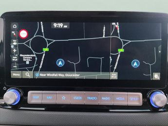 Hyundai Kona 64kWh Premium (10.5kW Charger) (204 ps) - HEATED SEATS - HEATED 