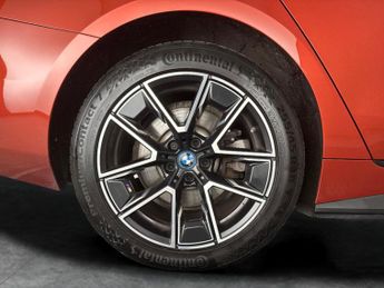 BMW i4 40 83.9kWh M Sport Gran Coupe eDrive (340 ps) - PARK ASSIST - LE