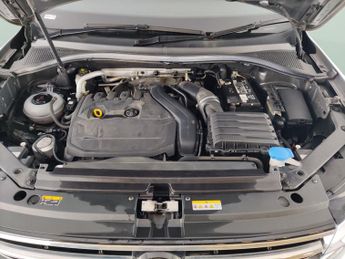 Volkswagen Tiguan 1.5 TSI Elegance DSG (150 ps) - KEYLESS ENTRY - PARK ASSIST - LE