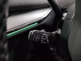 Skoda Enyaq iV 62kWh 60 (DC120kW) (179 ps) - LED - REVERSE CAM - SMARTLINK