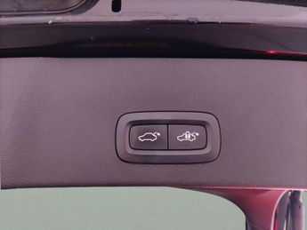 Volvo C40 Recharge 69kWh Plus (231 ps) - CARPLAY - ACTIVE LANE ASSIST - KE