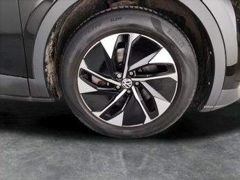 Volkswagen ID.4 Pro Performance 77kWh Life (204 ps) - ACTIVE LANE ASSIST - KEYLE