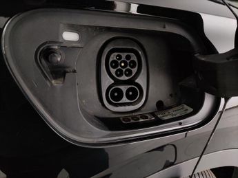 Volkswagen ID.4 Pro Performance 77kWh Life (204 ps) - ACTIVE LANE ASSIST - KEYLE