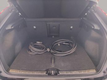 Volvo C40 Recharge 69kWh Plus (231 ps) - CARPLAY - ACTIVE LANE ASSIST - KE