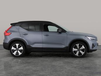 Volvo XC40 Recharge 69kWh Plus (231 ps) - KEYLESS ENTRY - PARK ASSIST - LED
