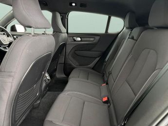 Volvo C40 Recharge 69kWh Core (231 ps) - PARK ASSIST - LED - NAV