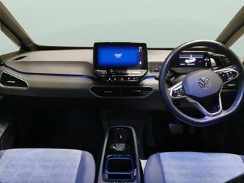 Volkswagen ID.3 Pro 58kWh Life (145 ps) - HEATED STEERING - COMFORT PACK - WIFI
