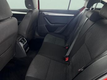 Skoda Octavia 1.4 TSI SE DSG (150 ps) - SD CARD MEDIA INPUT - DAB - PRIVACY GL