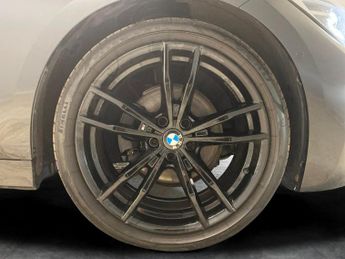BMW 3 Series 2.0 320d M Sport xDrive (190 ps) - LEATHER - TECH PACK - PARK AS