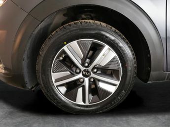 Kia Niro 1.6 GDi 2 DCT (139 bhp) - BLUETOOTH - PADDLE SHIFT - HALF LEATHE