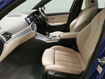 BMW 3 Series 2.0 330e 12kWh M Sport Plug-in (292 ps) - LEATHER - PARK ASSIST