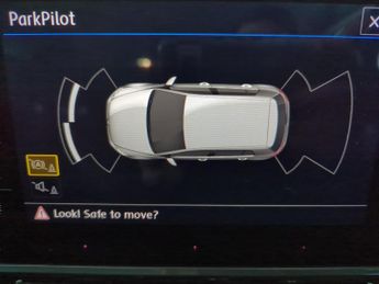 Volkswagen Golf 1.0 TSI SE Nav DSG (110 bhp) - LED - BLUETOOTH - PARK SENSORS