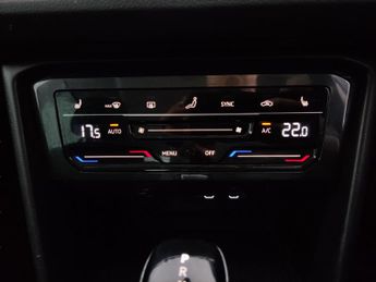 Volkswagen Tiguan 1.5 TSI Elegance DSG (150 ps) - KEYLESS ENTRY - PARK ASSIST - LE