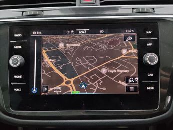 Volkswagen Tiguan 1.5 TSI Elegance DSG (150 ps) - KEYLESS ENTRY - PARK ASSIST - LE