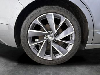 Skoda Enyaq iV 82kWh 80 SportLine (DC125kW) (204 ps) - AIR CON - PARK SENSOR