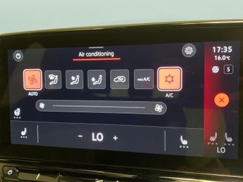 Volkswagen ID.3 Pro Performance 58kWh Life (204 ps) - HEATED SEATS - ALCANTARA -