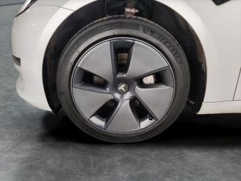 Tesla Model 3 Long Range RWD (282 ps) - KEYLESS ENTRY - SURROUND VIEW - PARK A
