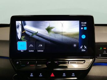 Volkswagen ID.3 Pro 58kWh Life (145 ps) - HEATED STEERING - COMFORT PACK - WIFI