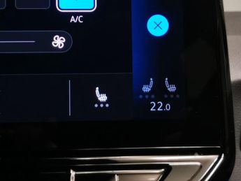 Volkswagen ID.3 Pro 58kWh Life (145 ps) - HEATED STEERING - COMFORT PACK - WIFI
