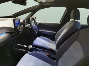 Volkswagen ID.3 Pro 58kWh Life (145 ps) - HEATED STEERING - COMFORT PACK - WIFI