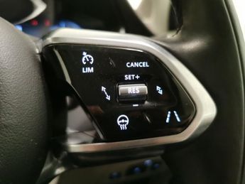 Jaguar I-PACE 400 90kWh SE 4WD (400 ps) - REVERSE CAM - MERIDIAN AUDIO - NAV