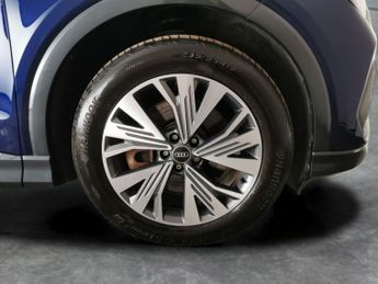 Audi Q4 E-tron 40 Sport 82kWh (204 ps) - LED - HEATED SEATS - WIFI