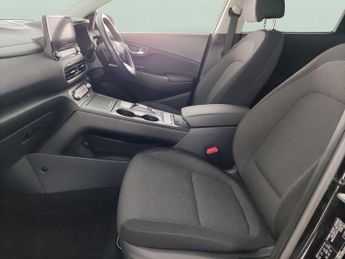Hyundai Kona 39kWh Premium (10.5kW Charger) (136 ps) - UPGRADED SOUND - LED