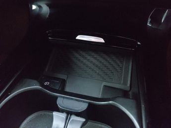 Mercedes-Benz A Class 2.0 A220d AMG Line (Executive) 8G-DCT (190 ps) - REVERSE CAM