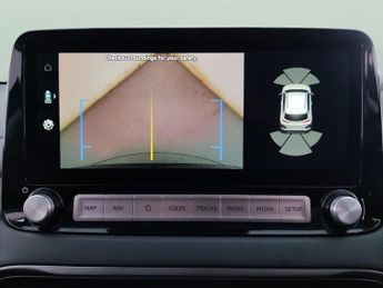 Hyundai Kona 39kWh Premium (10.5kW Charger) (136 ps) - UPGRADED SOUND - LED