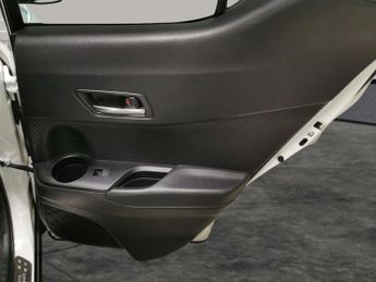 Toyota C-HR 1.8 VVT-h GPF Design CVT (122 ps) - LED - REVERSE CAM - NAV