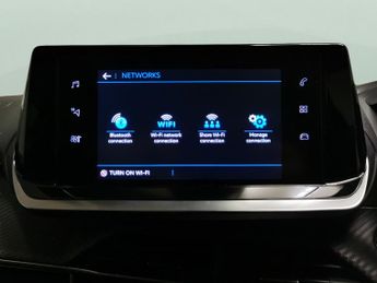 Peugeot 208 1.2 PureTech Allure Premium + EAT (130 ps) - NAV - BLUETOOTH - C