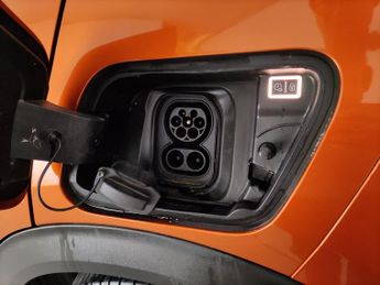 Peugeot E-2008 50kWh GT (7kW Charger) (136 ps) - LED - REVERSE CAM - NAV