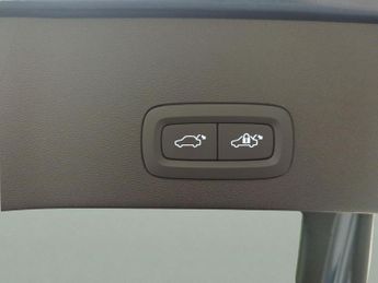 Volvo C40 Recharge 69kWh Plus (231 ps) - CARPLAY - ACTIVE LANE ASSIST - KE