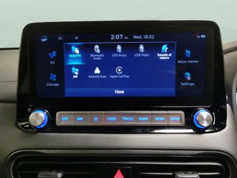 Hyundai Kona 39kWh Premium (10.5kW Charger) (136 ps) - HEATED SEATS - HEATED 