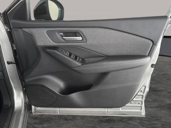 Nissan Qashqai 1.3 DIG-T MHEV Acenta Premium XTRON (158 ps) - BLIND SPOT ASSIST
