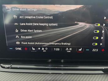 Skoda Octavia 2.0 TSI vRS DSG (245 ps) - PARK ASSIST - LED - SMARTLINK