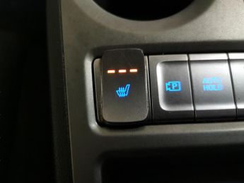 Hyundai Kona 39kWh Premium (10.5kW Charger) (136 ps) - HEATED SEATS - HEATED 