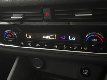 Nissan Qashqai 1.3 DIG-T MHEV Acenta Premium XTRON (158 ps) - BLIND SPOT ASSIST