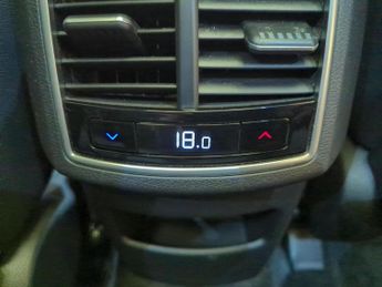 Kia Sportage 1.6 h T-GDi GT-Line S (226 bhp) - CARPLAY - BLACK ROOF RAILS