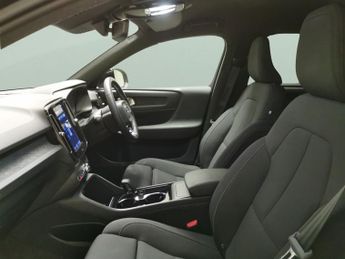 Volvo XC40 Recharge Twin 82kWh Plus AWD (408 ps) - BLACK ROOF RAILS - KEYLE
