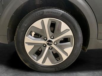 Kia Niro 64kWh 2 (201 bhp) - CRUISE - PADDLE SHIFT - 17IN ALLOYS