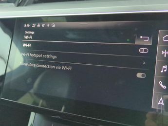 Audi e-tron 50 S line quattro 71.2kWh (313 ps) - B&O AUDIO - LED - REVERSE C
