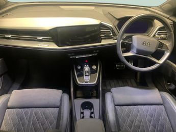 Audi Q4 E-tron 40 S line Sportback 82kWh (204 ps) - LANE DEPARTURE  - BLUETOOTH