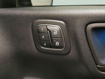 Ford Kuga 2.5 Duratec 14.4kWh Vignale Plug-in CVT (225 ps) - KEYLESS ENTRY