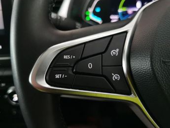 Renault Captur 1.6 E-TECH techno (145 ps) - LANE DEPARTURE  - 18IN ALLOYS - BLU