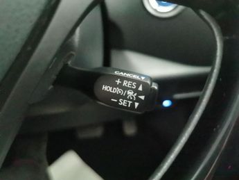 Toyota C-HR 1.8 VVT-h GPF Design CVT (122 ps) - REVERSE CAM - NAV - HEATED S