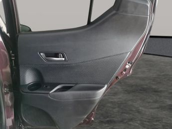 Toyota C-HR 1.8 VVT-h GPF Design CVT (122 ps) - REVERSE CAM - NAV - HEATED S