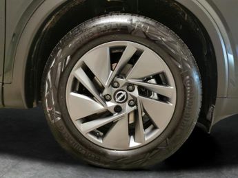Nissan Qashqai 1.3 DIG-T MHEV Acenta Premium XTRON (158 ps) - BLIND SPOT ASSIST